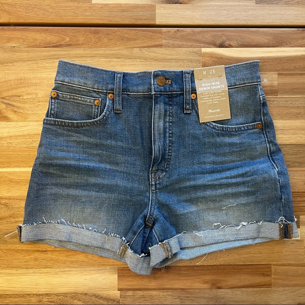 Madewell High-Rise Denim Shorts in Lavista Wash